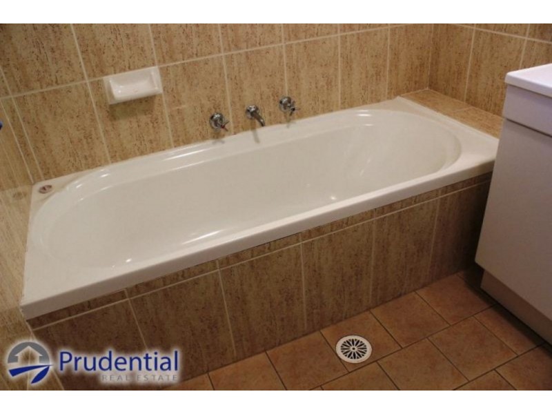 25/17-25 Poplar Cres, Bradbury NSW 2560