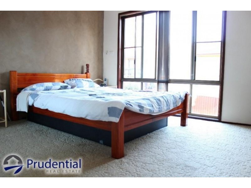 4/15 Rudd Road, Leumeah NSW 2560