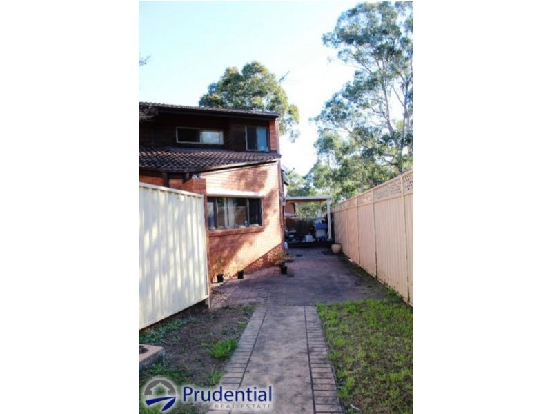 4/15 Rudd Road, Leumeah NSW 2560