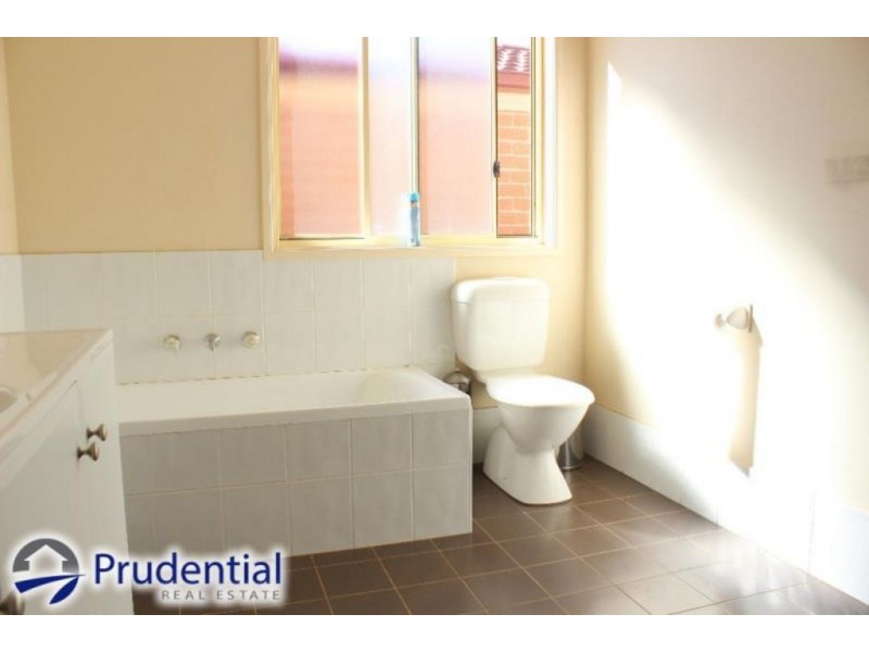 14B Lionel Street, Ingleburn NSW 2565