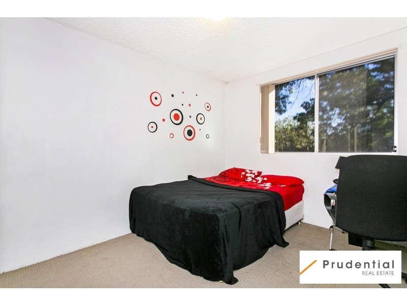 13/34 Moore Street, Campbelltown NSW 2560