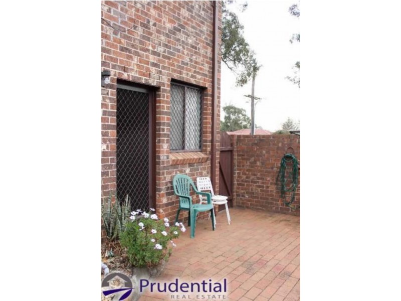 1/14 Chester Road, Ingleburn NSW 2565