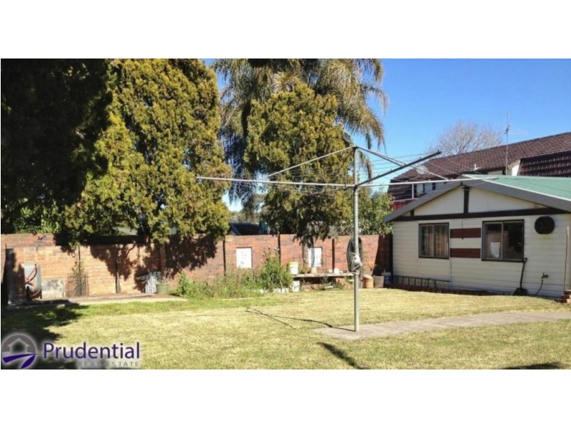 164 Canterbury Road, Glenfield NSW 2167