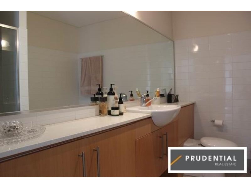 5/40 Parkside Crescent, Campbelltown NSW 2560