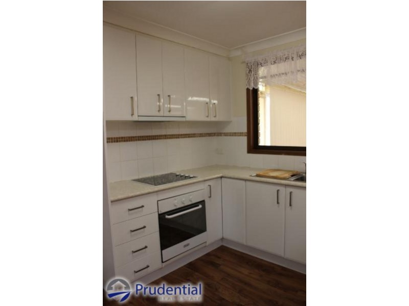 16 Amundsen Road, Leumeah NSW 2560