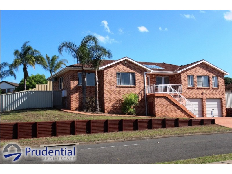 2 Seine Place, Kearns NSW 2558