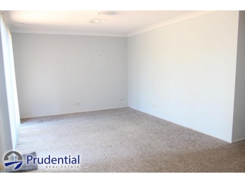 23 Kenny Close, St Helens Park NSW 2560