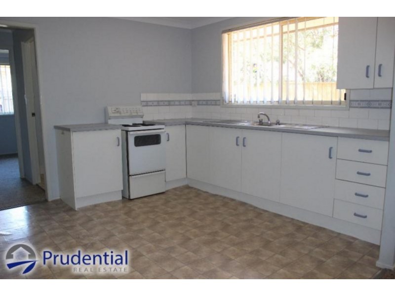 23 Kenny Close, St Helens Park NSW 2560