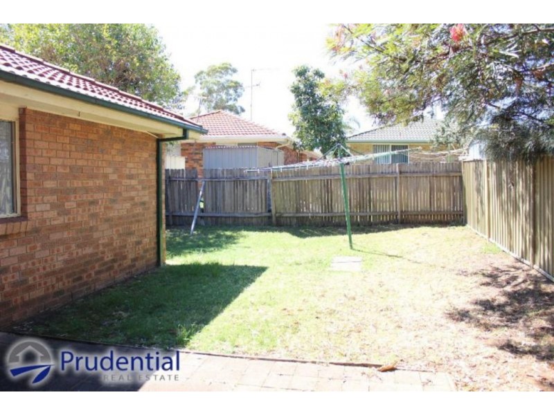 23 Kenny Close, St Helens Park NSW 2560