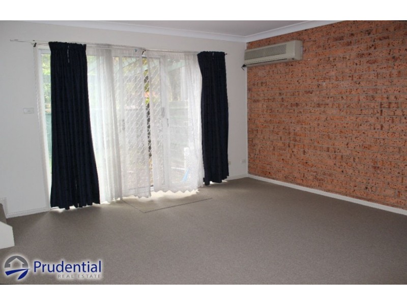 4/14 Harold Street, Macquarie Fields NSW 2564