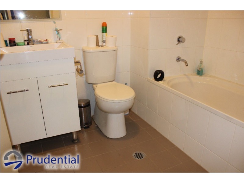 4D/541 Pembroke Road, Leumeah NSW 2560