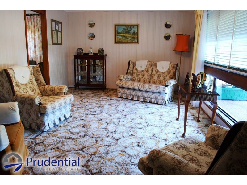 115 Macquarie Ave, Campbelltown NSW 2560