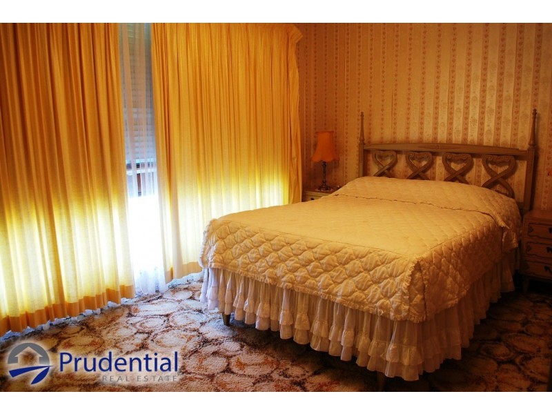 115 Macquarie Ave, Campbelltown NSW 2560