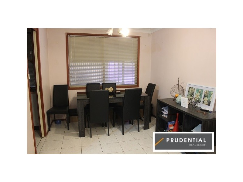 49 Tourmaline Street, Eagle Vale NSW 2558