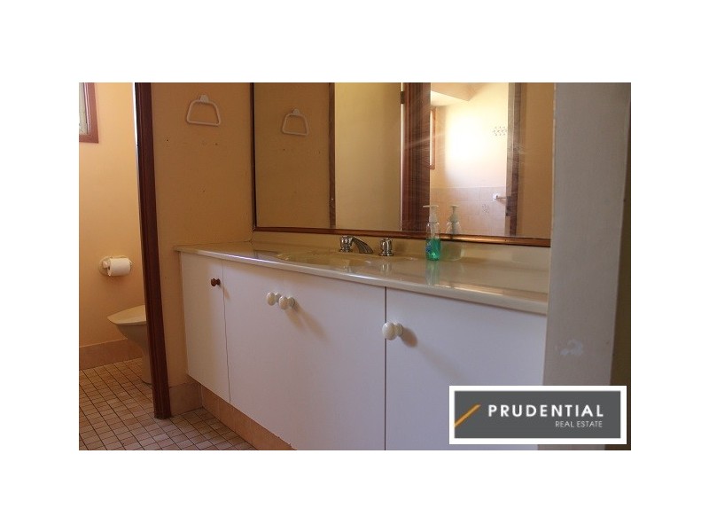 49 Tourmaline Street, Eagle Vale NSW 2558