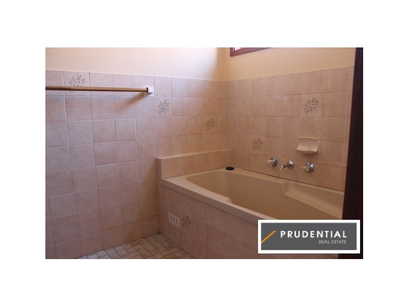 49 Tourmaline Street, Eagle Vale NSW 2558