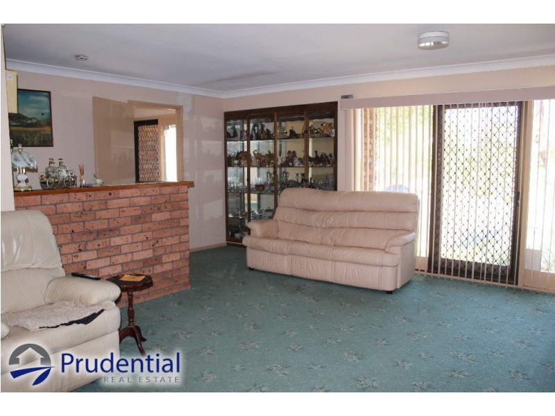 65 Ballantrae Drive, St Andrews NSW 2566