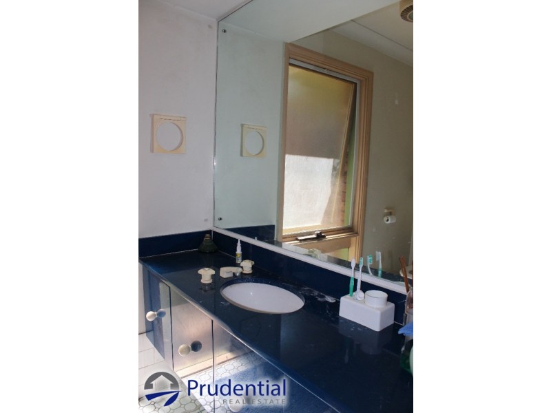 65 Ballantrae Drive, St Andrews NSW 2566