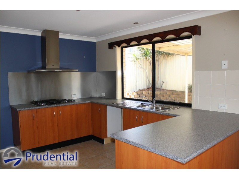 32 McLaughlin Circuit, Bradbury NSW 2560