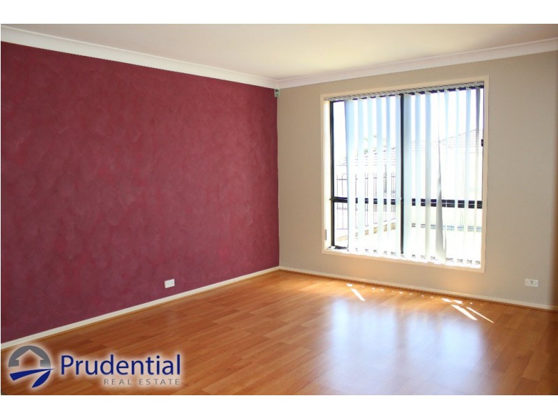 32 McLaughlin Circuit, Bradbury NSW 2560