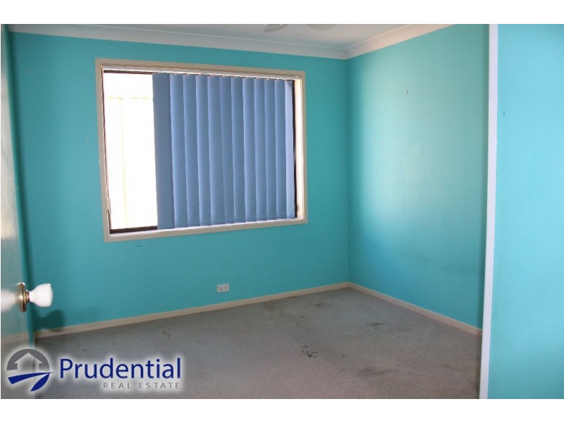 32 McLaughlin Circuit, Bradbury NSW 2560