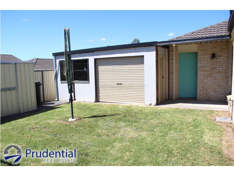 32 McLaughlin Circuit, Bradbury NSW 2560