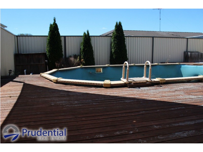 32 McLaughlin Circuit, Bradbury NSW 2560