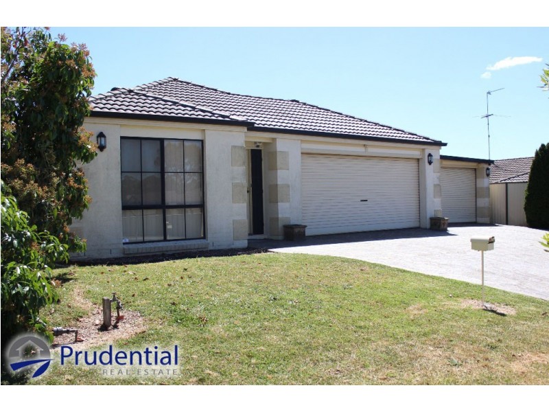 32 McLaughlin Circuit, Bradbury NSW 2560