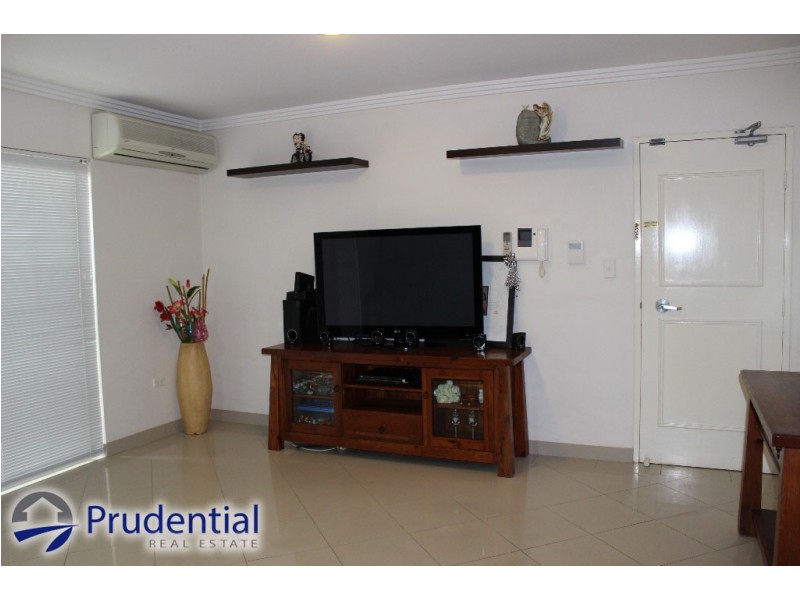 6/13 Chamberlain Street, Campbelltown NSW 2560