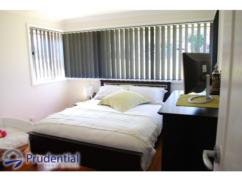 15 Turimetta Ave, Leumeah NSW 2560