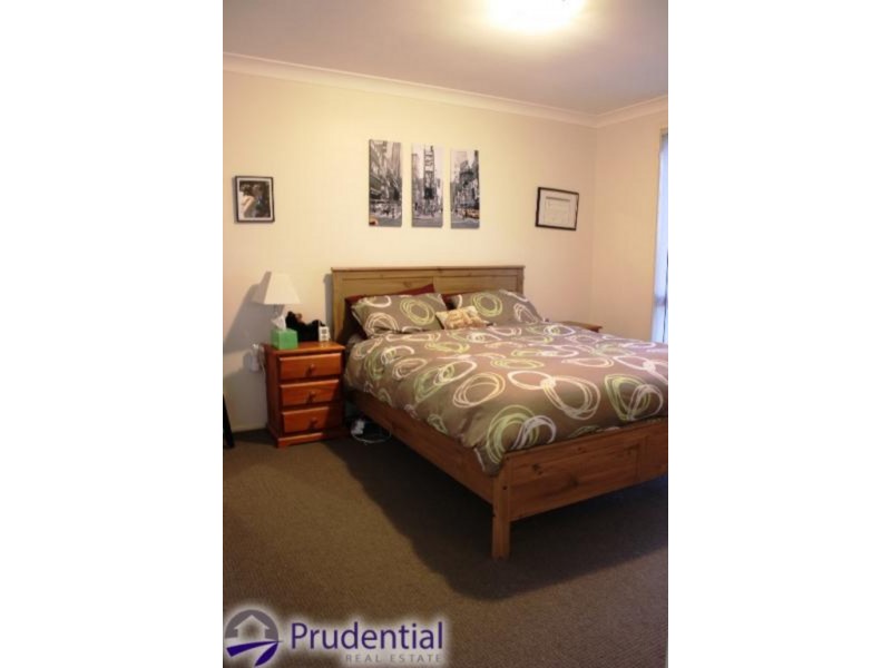 6 Jarley Place, Ambarvale NSW 2560