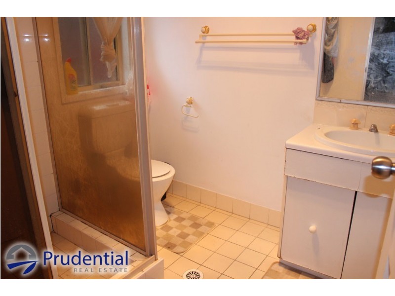 41 Lyrebird Crescent, Green Valley NSW 2168