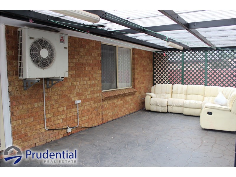 41 Lyrebird Crescent, Green Valley NSW 2168