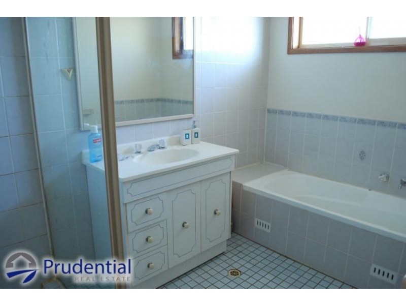 14/50 Parkhil Leumeah, Leumeah NSW 2560