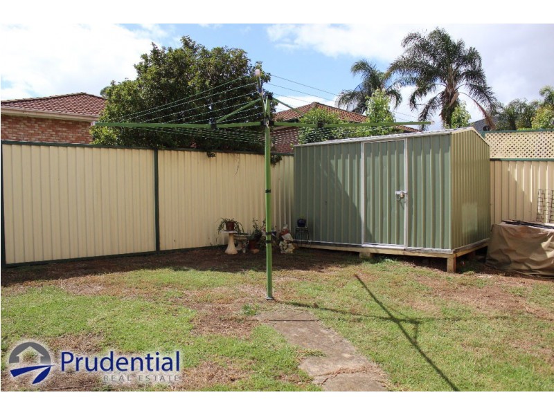 17 Campbell Close, Minto NSW 2566