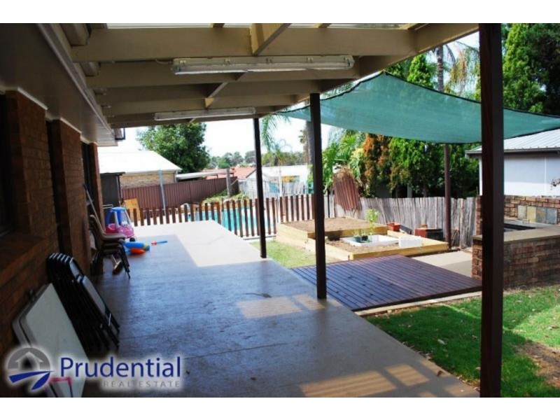 11 Victor Place, Raby NSW 2566