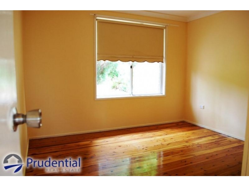 9 Lignite Place, Eagle Vale NSW 2558