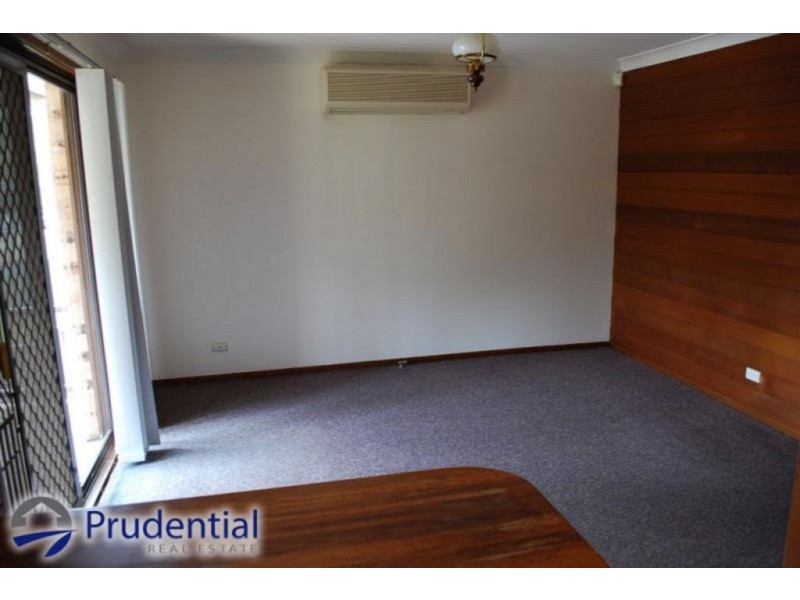 8 Kippara Place, Bradbury NSW 2560