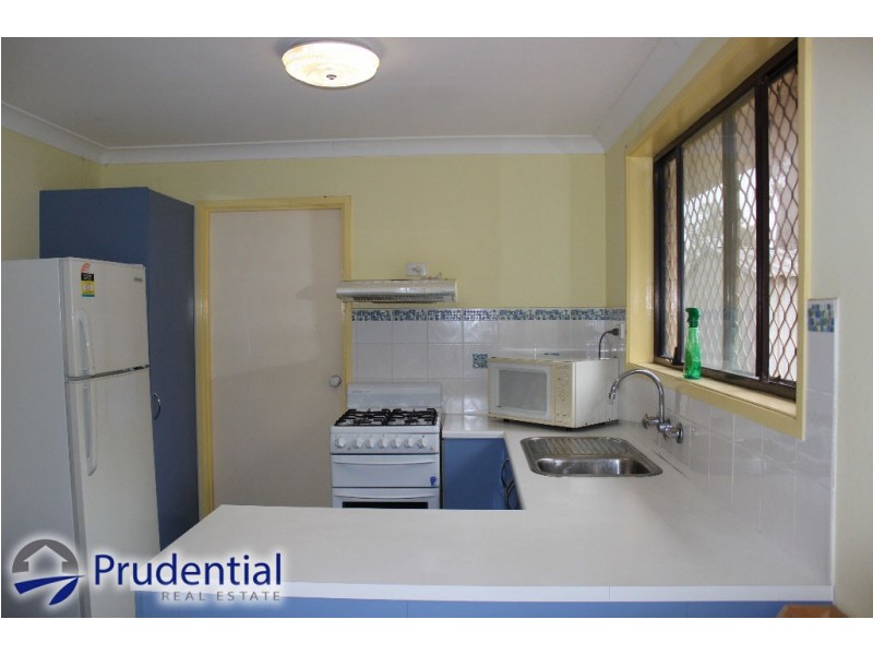 15 Rangers Road, St Helens Park NSW 2560