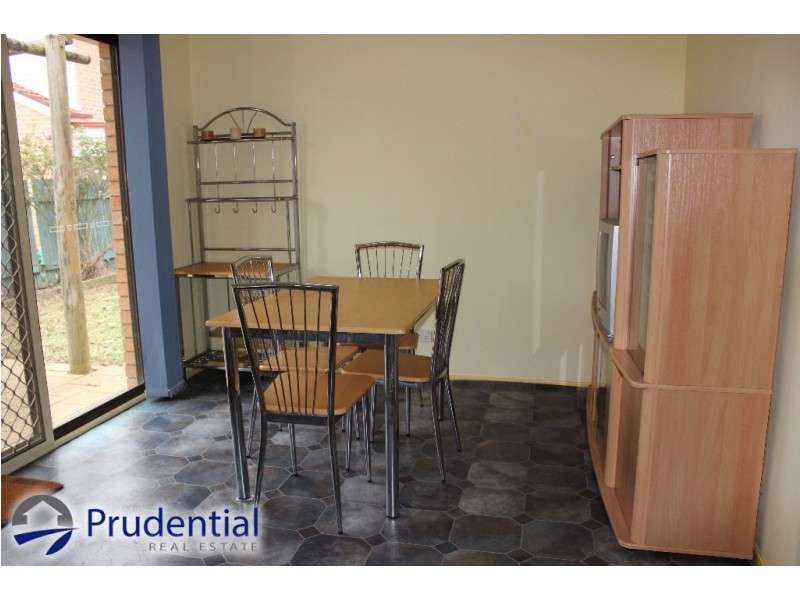 15 Rangers Road, St Helens Park NSW 2560