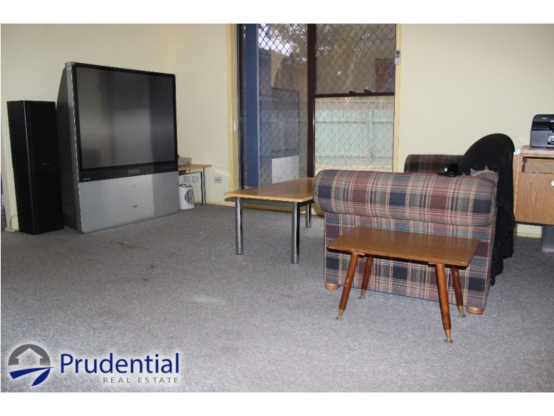 15 Rangers Road, St Helens Park NSW 2560