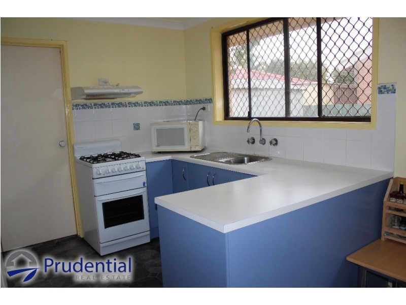 15 Rangers Road, St Helens Park NSW 2560