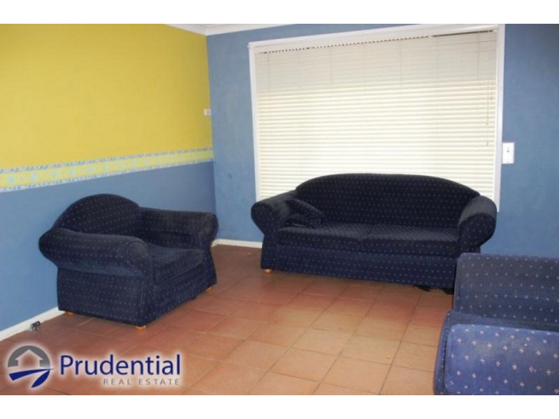 240 The Parkway, Bradbury NSW 2560