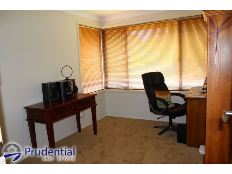 17 Lerwick Place, St Andrews NSW 2566