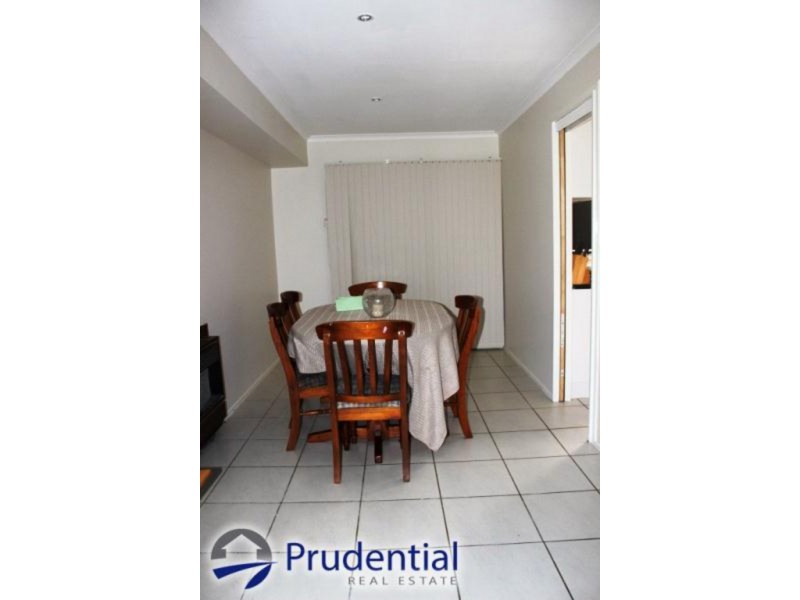 338 The Parkway, Bradbury NSW 2560