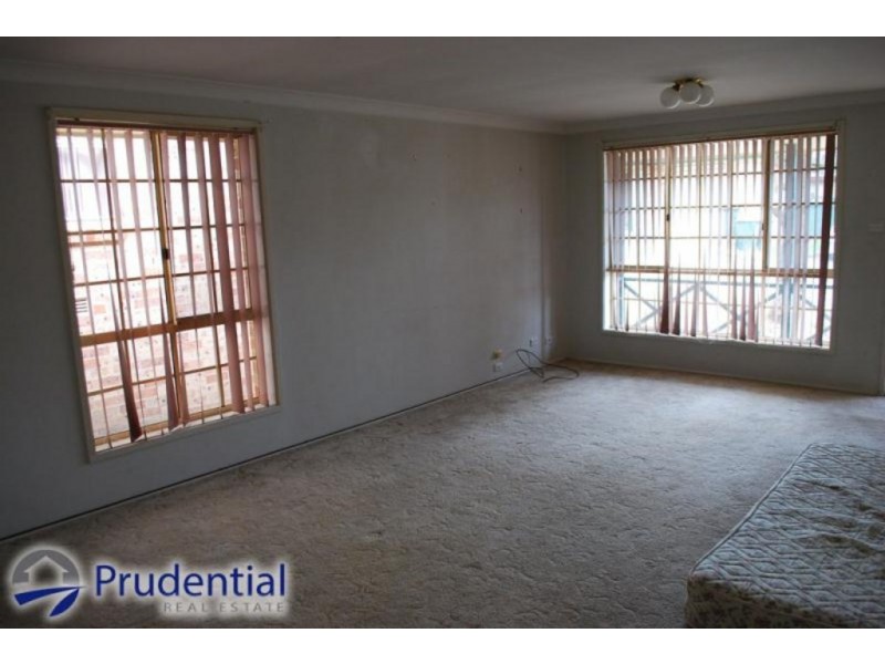 12/6 Westmoreland Road, Minto NSW 2566