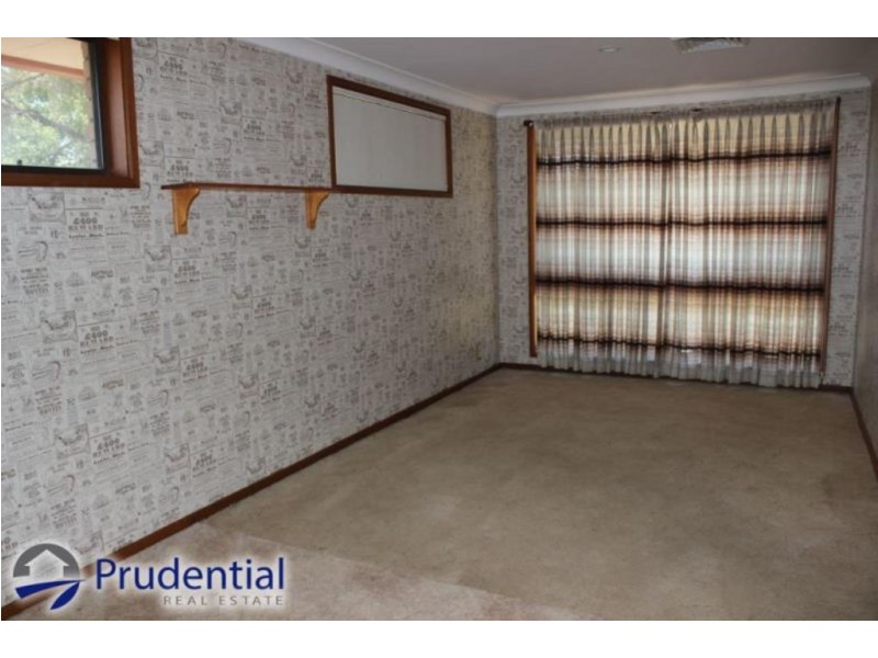 20 Mona Vale Place, Woodbine NSW 2560