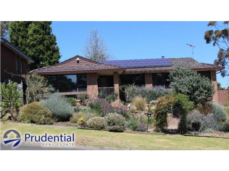 25 Akuna Avenue, Bradbury NSW 2560