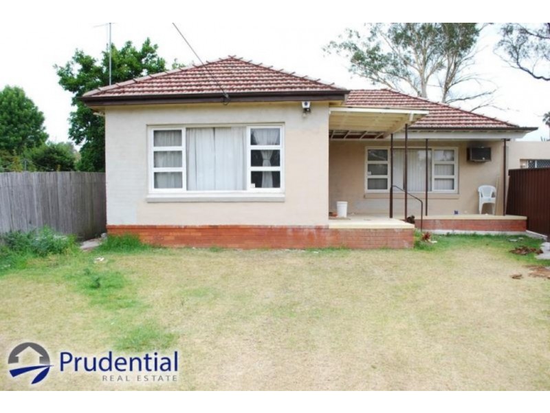 7 Cuthel Place, Campbelltown NSW 2560