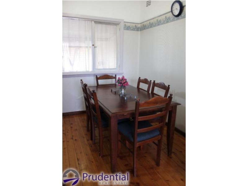 7 Cuthel Place, Campbelltown NSW 2560